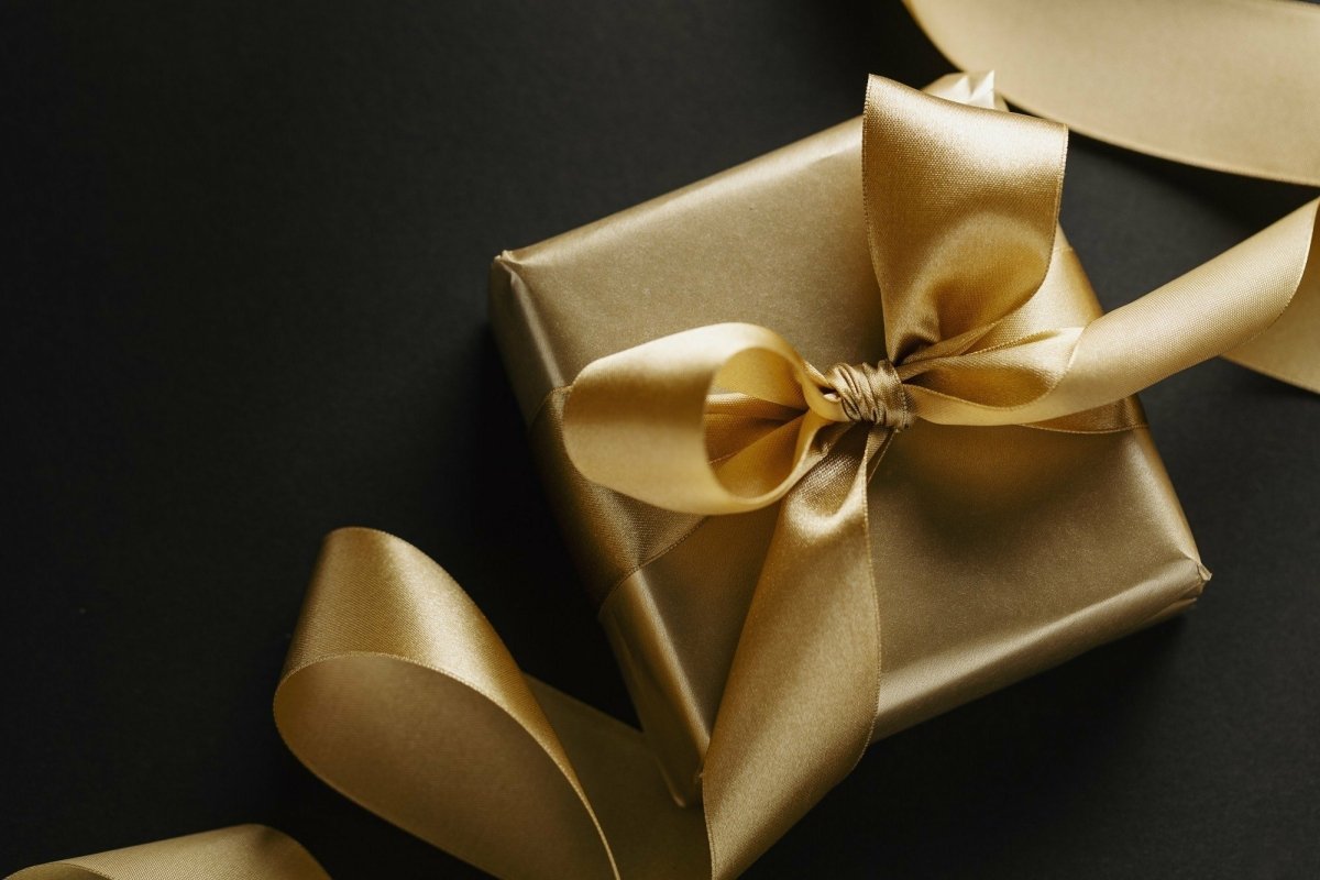 hamper-mystery-gift-hamper-delight-gift-hampers