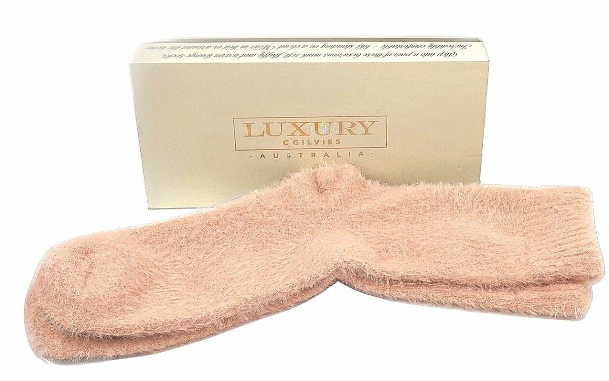 birthday-gifts-to-mum-i-love-you-mum-hamper-delight-gift-hampers-socks