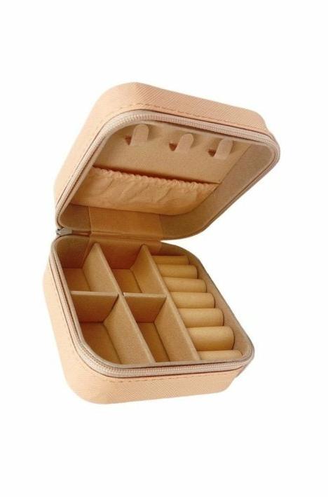 hamper-delight-gift-hampers-luxury-travel-gift-jew-box