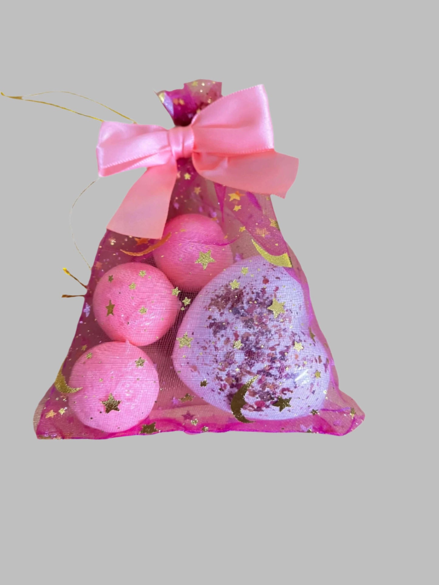 hamper-delight-gift-hampers-small-gift-baskets-bath-gift-bag-pink