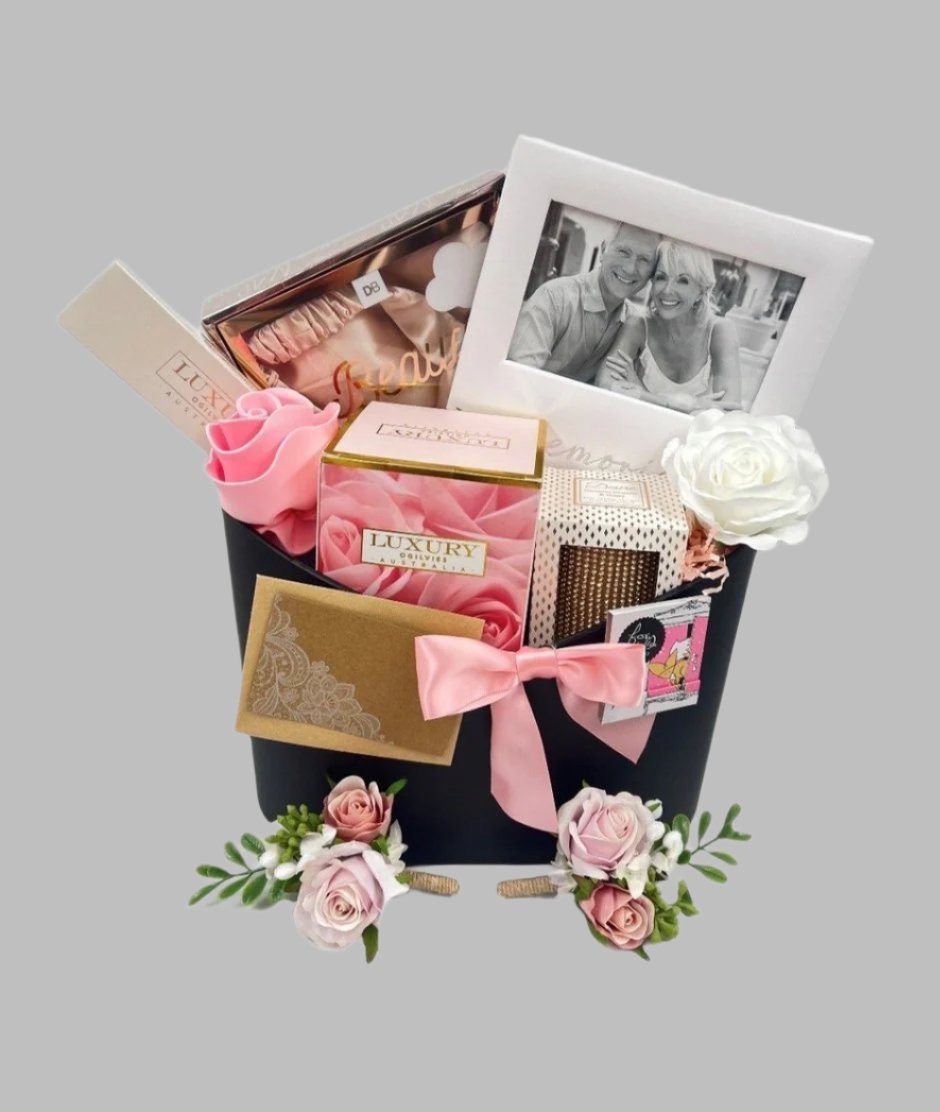 wedding-gift-hamper-for-her-hamper-delight-gift-hampers-perth