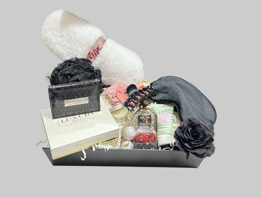 gift-hamper-for-her-luxury-blacky-hamper-delight-gift-hampers
