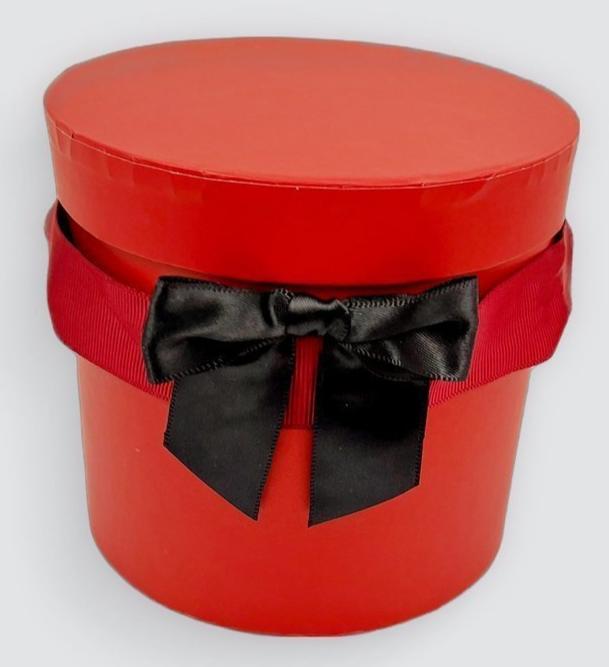 Luxury-gift-hamper-her-red- thoughtful-gift-lazy-gift-hampers-box