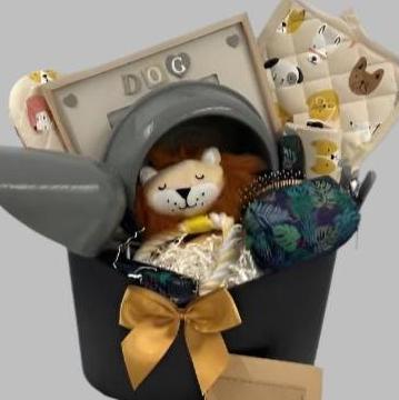 treat-a-dog-lover-gift-hamper-lazy-gift-hampers-perth