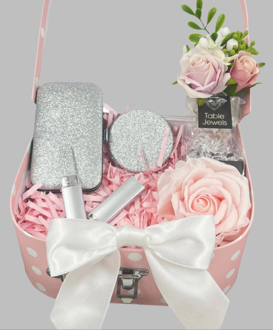 gifts-for-her-glimmer-hamper-delight-gift-hampers