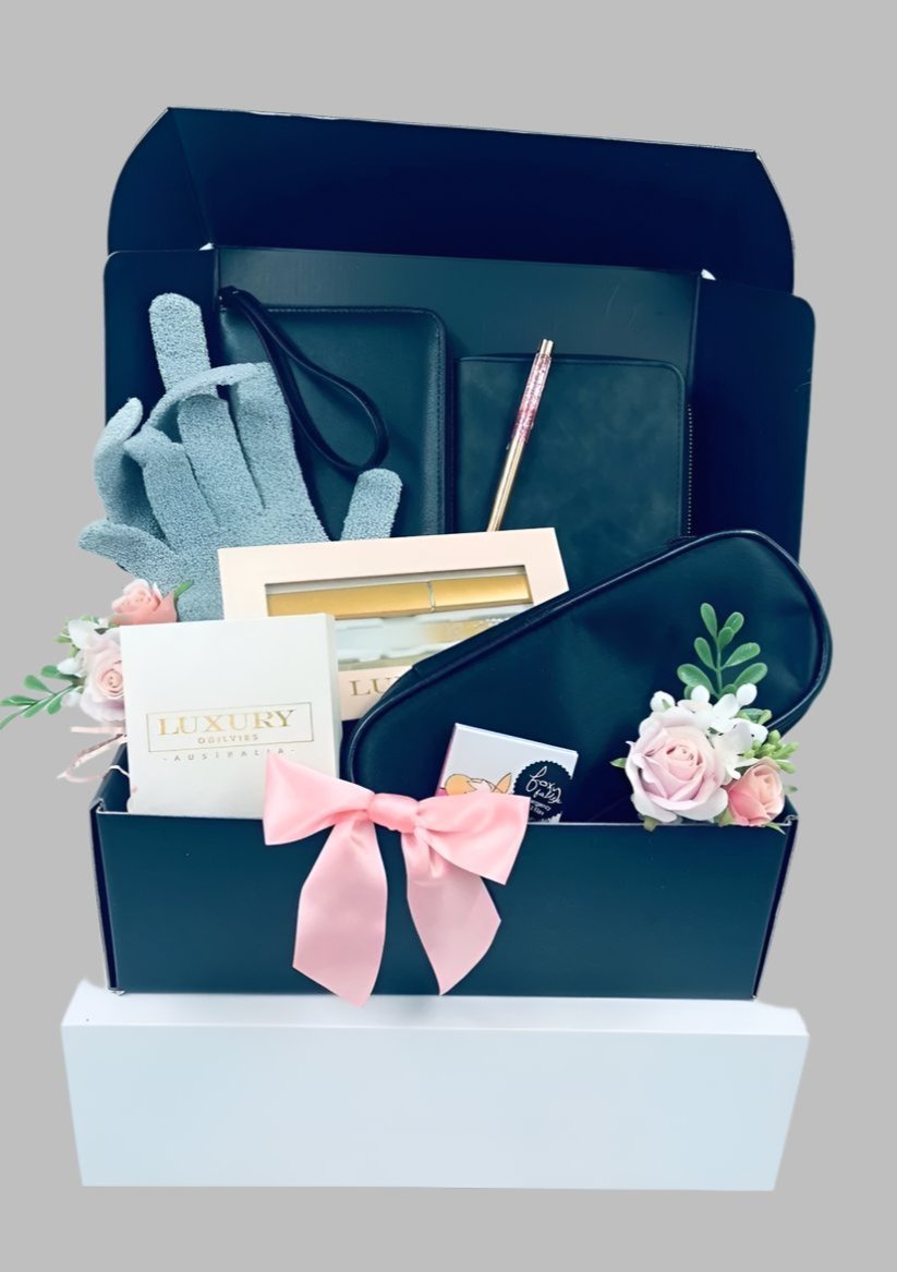 gifts-for-travellers-travel-bye-hamper-delight-gift-hampers