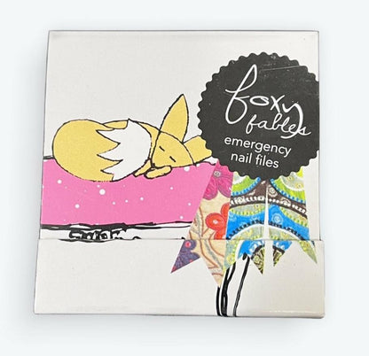 gifts-for-travellers-travel-bye-hook-nail-kits