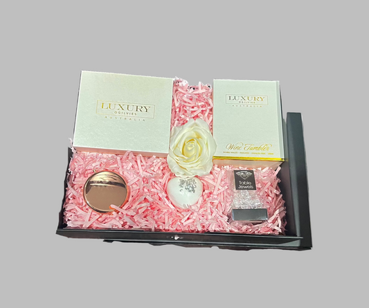 hamper-delight-gift-hampers-golden-glamour-box