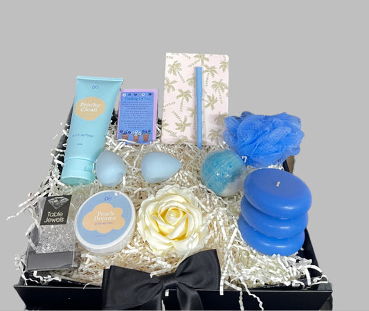 hamper-delight-gift-hampers-luxury-gift-hamper-for-her-peachy-blue