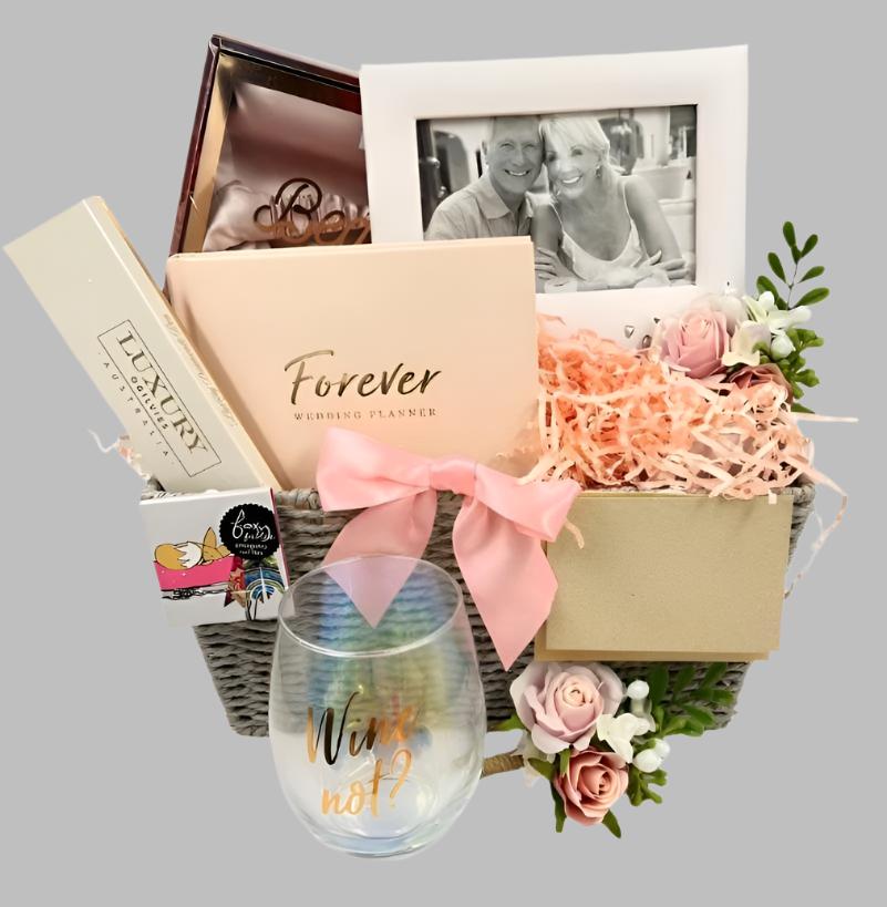 wedding-gift-basket-planner-hamper-delight-gift-hampers