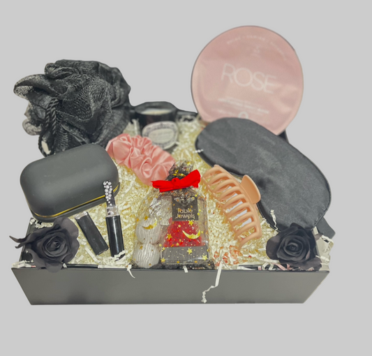 luxury-gift-hamper-for-her-opulent-hamper-delight-gift-hampers