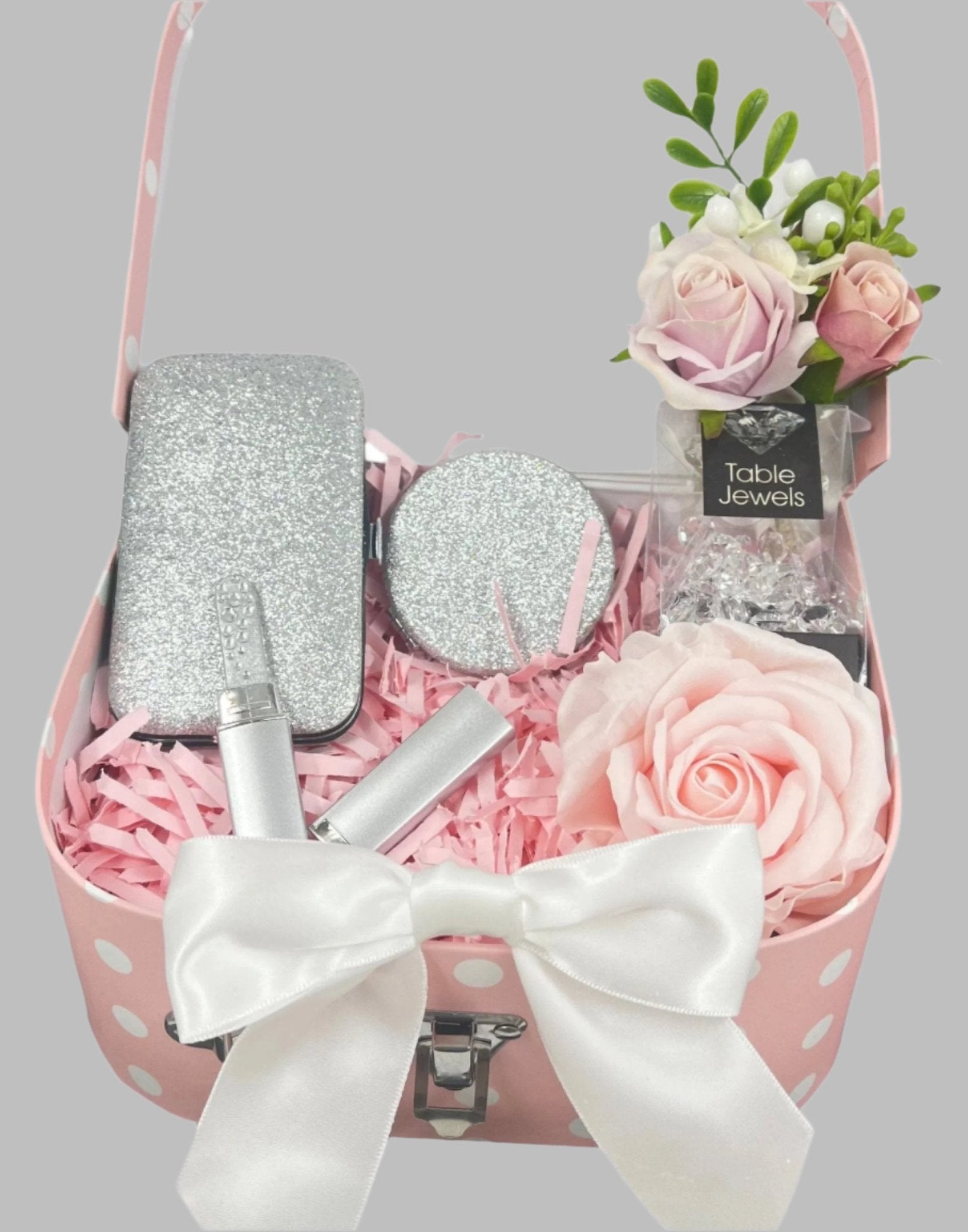 luxury-Gift-Hamper-for-her-Glimmer-lazy-gift-hampers